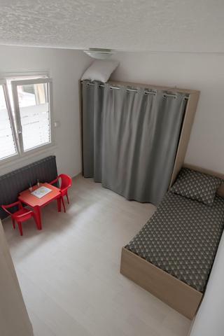 Plain-pied soigné, classe B, en ville