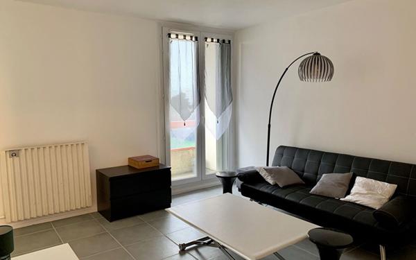 Appartement à louer    1 pièce •  Gradignan