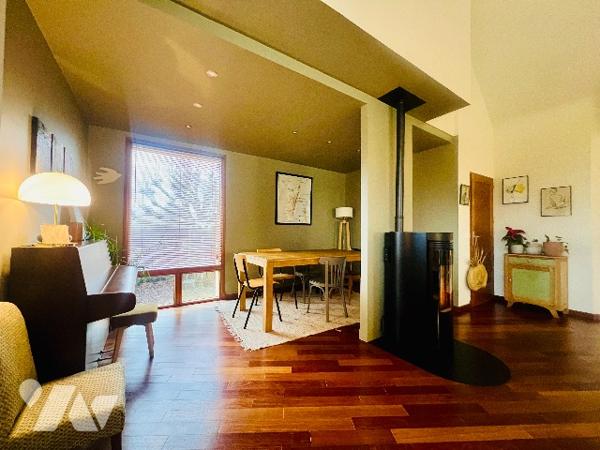 SAINT-CYR-SUR-LOIRE – Les Maisons Blanches
Maison d’architecte – 147,56 m² – Jardin 267 m² – Garage