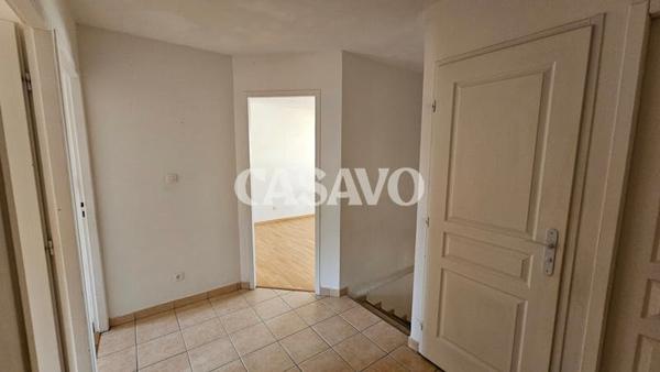 Vente Maison 4 pièces de 112m² - 38290 La Verpillière