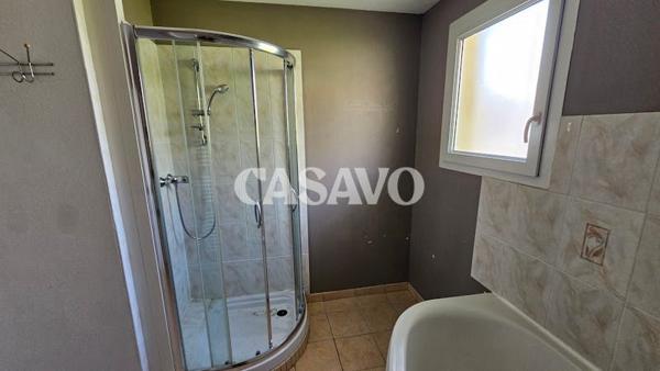 Vente Maison 4 pièces de 112m² - 38290 La Verpillière