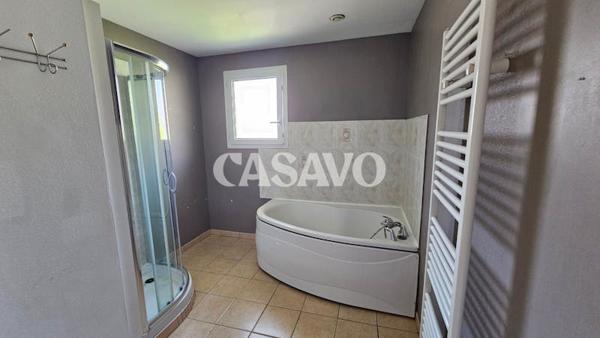 Vente Maison 4 pièces de 112m² - 38290 La Verpillière
