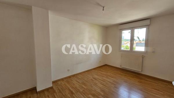 Vente Maison 4 pièces de 112m² - 38290 La Verpillière