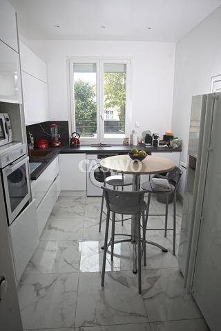 Vente Maison 8 pièces de 181m² - 95120 Ermont