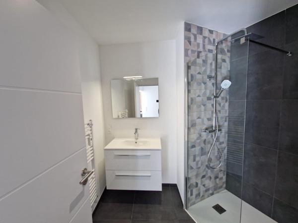 IMMEUBLE DE RAPPORT 46000euros de loyer annuel