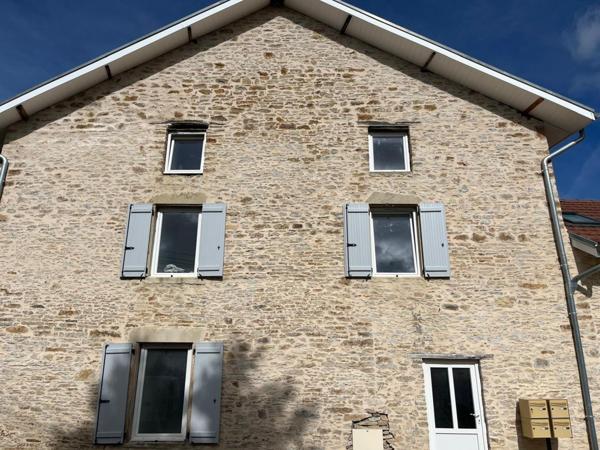 APPARTEMENT NEUF 3 ch  DANS IMMEUBLE EN PIERRES ENTIEREMENT RENOVE 38460 VILLEMOIRIEU