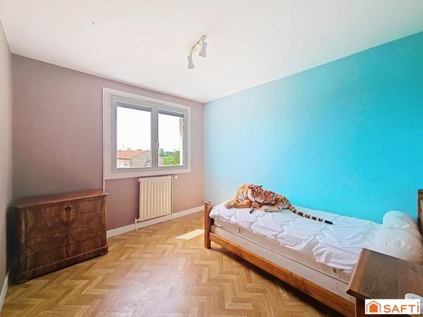 Maison familiale avec potentiel – jardin plein sud – à 2 min à pied de la gare