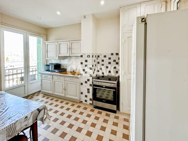 Vente Appartement 3 pièces de 71m² - 06000 Nice