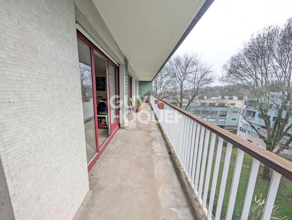 DERNIER ETAGE 6 PIECES 152 m2