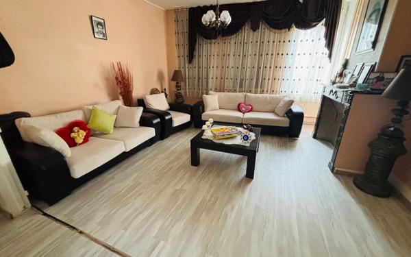 Appartement à vendre    6 pièces • 156,60 m2 Saint-Quentin