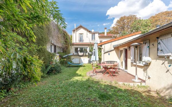 Maison à vendre    6 pièces • 168,88 m2 Saint-Maur-des-Fossés