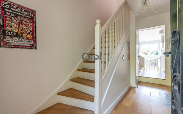 Maison à vendre    6 pièces • 168,88 m2 Saint-Maur-des-Fossés