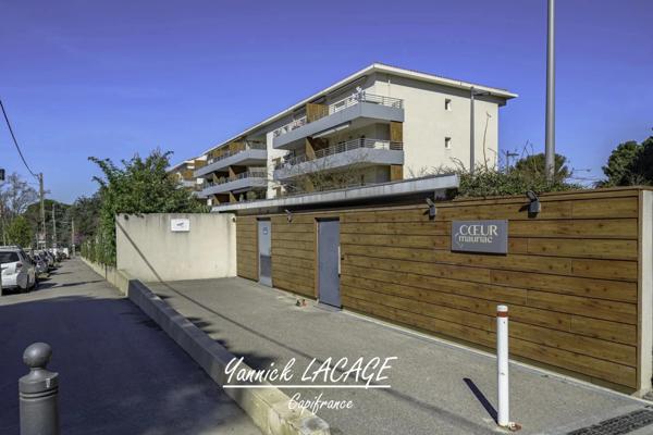 👉 “Comme une maison en ville : T3 avec 100 m² d’extérieur dans résidence récente et sécurisée marseille 10ème