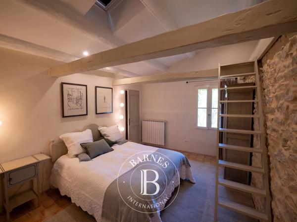 Forcalquier, Propriété 5 Chambres -  398 m² à vendre