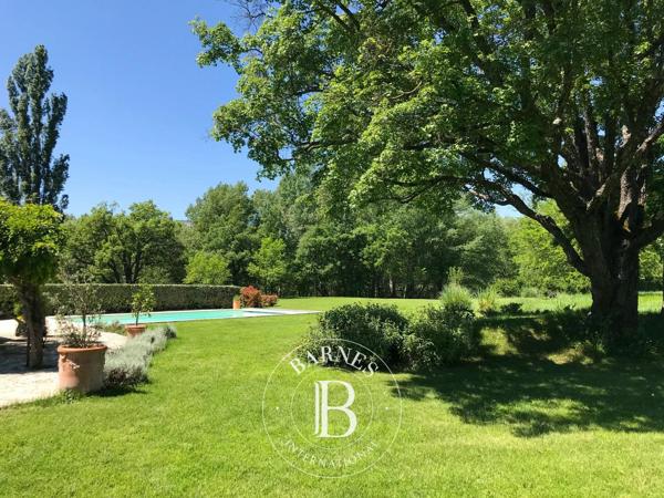 Forcalquier, Propriété 5 Chambres -  398 m² à vendre