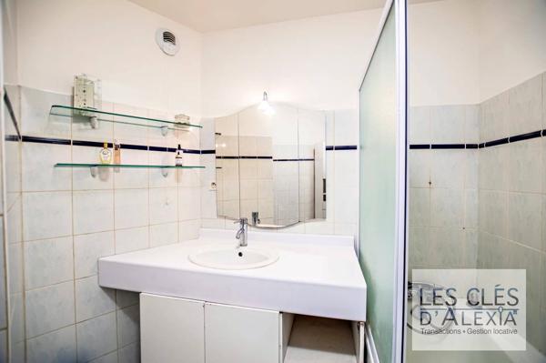 Charpennes – Grand T3 traversant avec balcon couvert de 9 m²