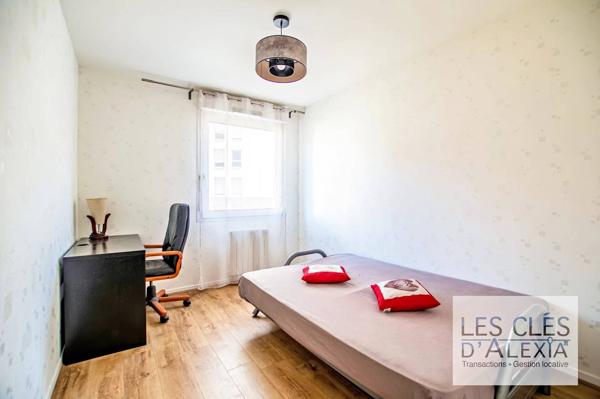 Charpennes – Grand T3 traversant avec balcon couvert de 9 m²