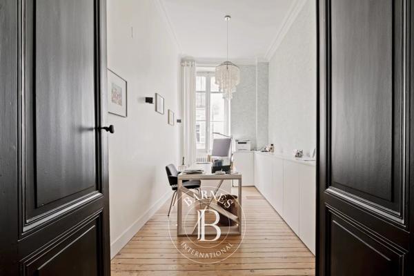 Bordeaux, Maison 4 Chambres -  268 m² à vendre