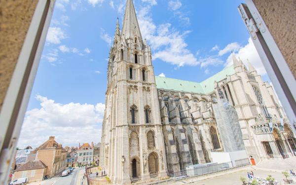 Appartement à vendre    5 pièces • 126,98 m2 Chartres