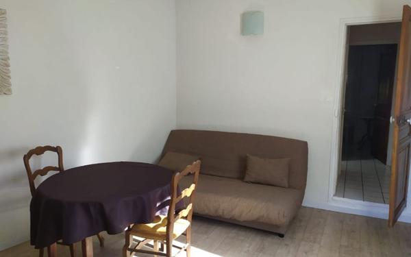 Appartement à louer    2 pièces •  Aix-en-Provence