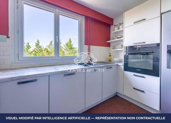 LYON 05 – appartement T4 de 94 m² avec balcon, cave et stationnement