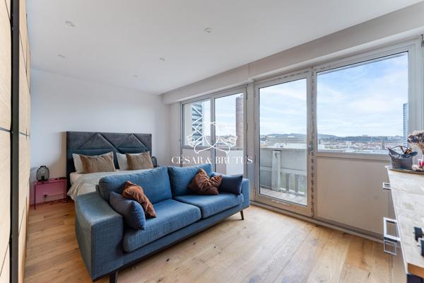 APPARTEMENT COEUR PART DIEU- dernier étage