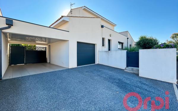 Maison à vendre    5 pièces • 510 m2 Sérignan