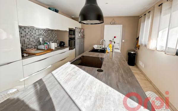 Maison à vendre    5 pièces • 510 m2 Sérignan