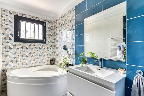 Maison Moussan 8 pièce(s) 196 m2