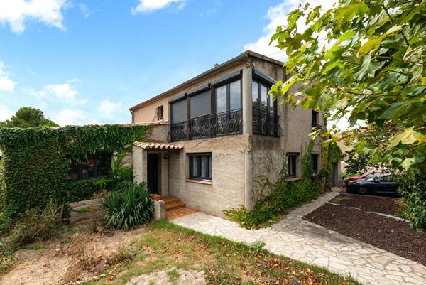 Maison Moussan 8 pièce(s) 196 m2