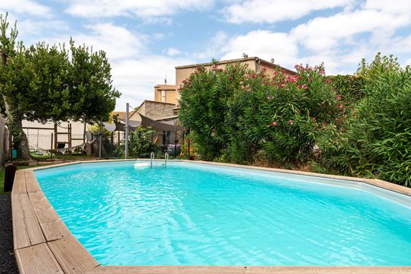 Maison Moussan 8 pièce(s) 196 m2