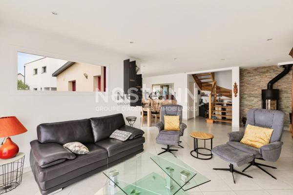 A vendre :  Maison vivable de plain pied, 4 chambres, terrain clos - BOURG DE PLEDELIAC