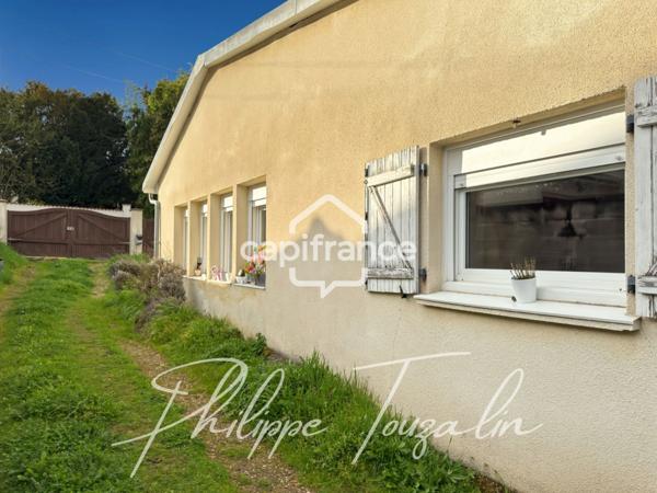 🏡 Maison Maison à vendre de plain-pied – 3 pièces - 2 chambres – Véranda – Garage – Terrain 865 m² – Quartier calme - CHATELLERAULT (86)