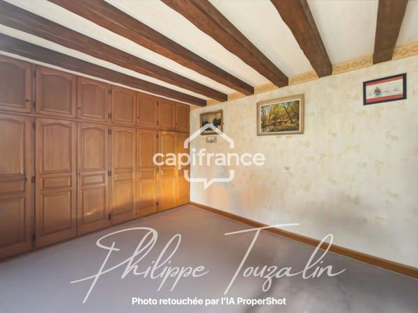 🏡 Maison Maison à vendre de plain-pied – 3 pièces - 2 chambres – Véranda – Garage – Terrain 865 m² – Quartier calme - CHATELLERAULT (86)