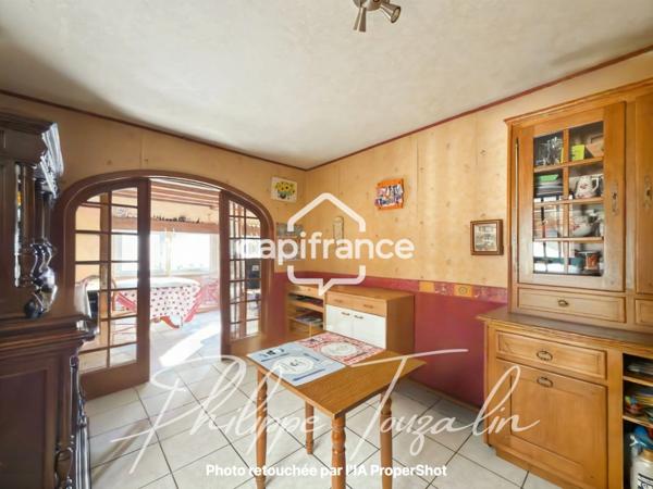 🏡 Maison Maison à vendre de plain-pied – 3 pièces - 2 chambres – Véranda – Garage – Terrain 865 m² – Quartier calme - CHATELLERAULT (86)