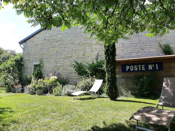 Maison de caractère au bout du village