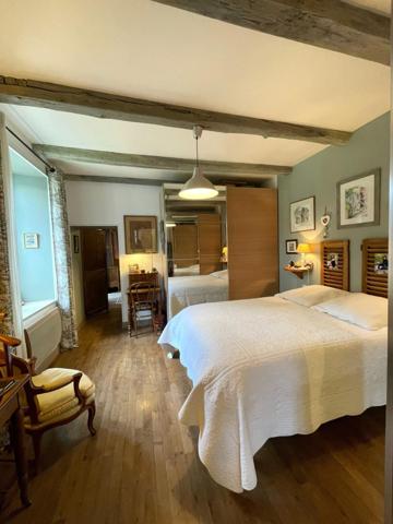 Maison de caractère au bout du village