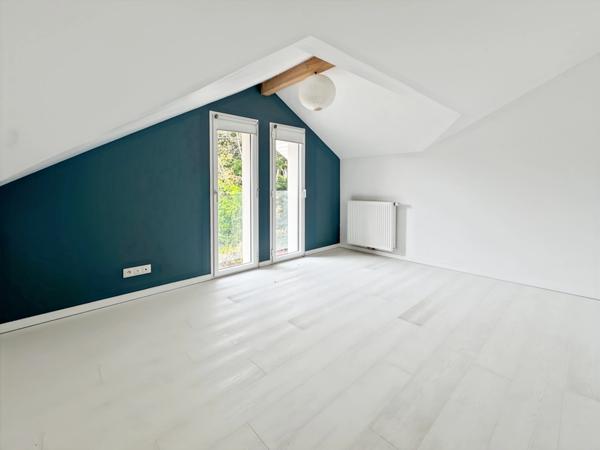 Maison à vendre 7 pièces DIVONNE LES BAINS - Maison contemporaine avec vue et magnifiques volumes