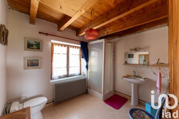 Maison à vendre 4 pièces 100 m² Saint-Bonnet-le-Chastel