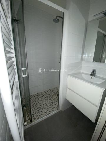 Vente Maison 8 pièces 171 m2 à Saint-Jean-d'Angély