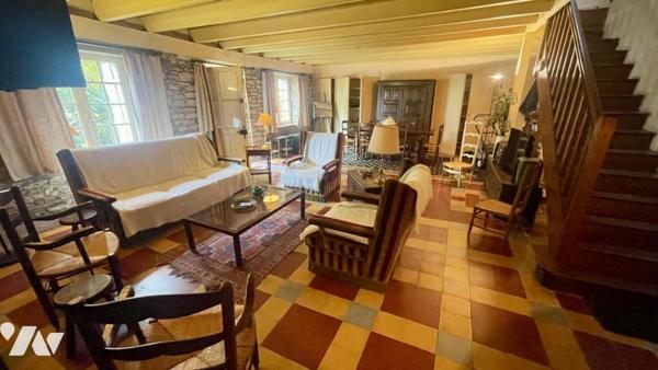 ARRADON : maison en pierre à rénover vue sur le Golfe du Morbihan