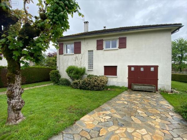 Maison à vendre à Aurillac dans le Cantal (15000), ref : 15061-1085870