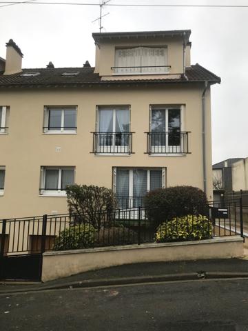 A LOUER STUDIO SAVIGNY SUR ORGE 17,97m2