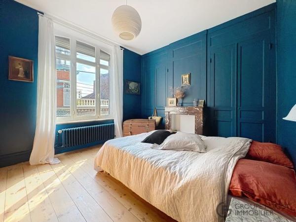 Maison mitoyenne 2 côtés La Madeleine Secteur La Madeleine 163 m²