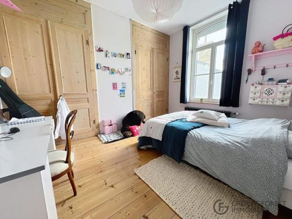 Maison mitoyenne 2 côtés La Madeleine Secteur La Madeleine 163 m²