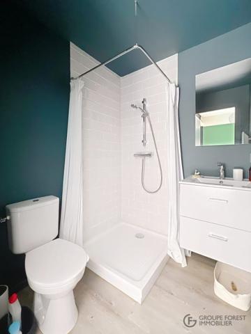 Maison mitoyenne 2 côtés La Madeleine Secteur La Madeleine 163 m²