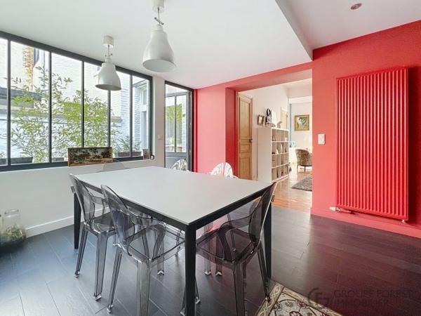 Maison mitoyenne 2 côtés La Madeleine Secteur La Madeleine 163 m²