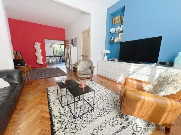 Maison mitoyenne 2 côtés La Madeleine Secteur La Madeleine 163 m²