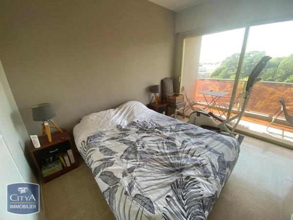 Appartement à louer 3 pièces 66.86m² Cholet (49300)