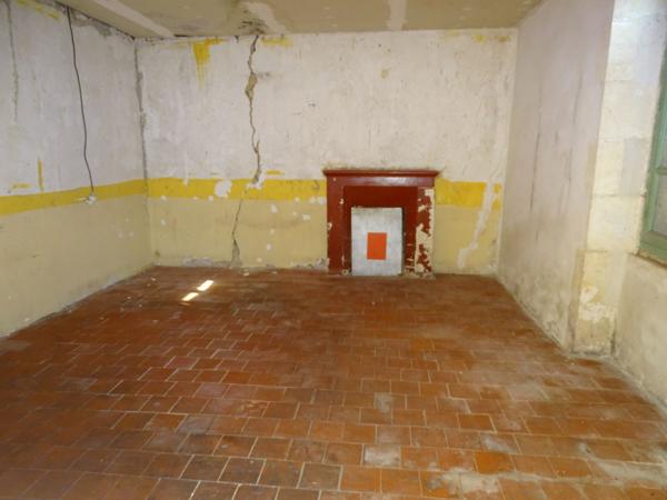 Vente Maison80 m² - 3 Pièces - SAINT PIERRE LES BOIS (18170)